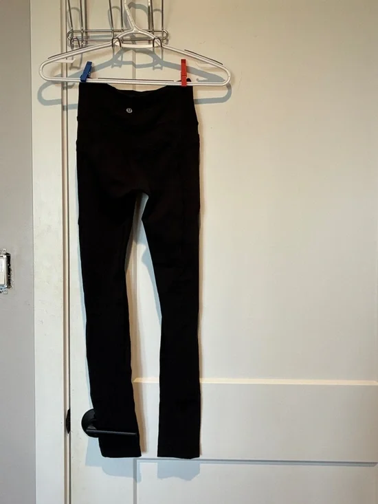 lululemon athletica Black High-Rise Leggings. B20 - Picture 3 of 3